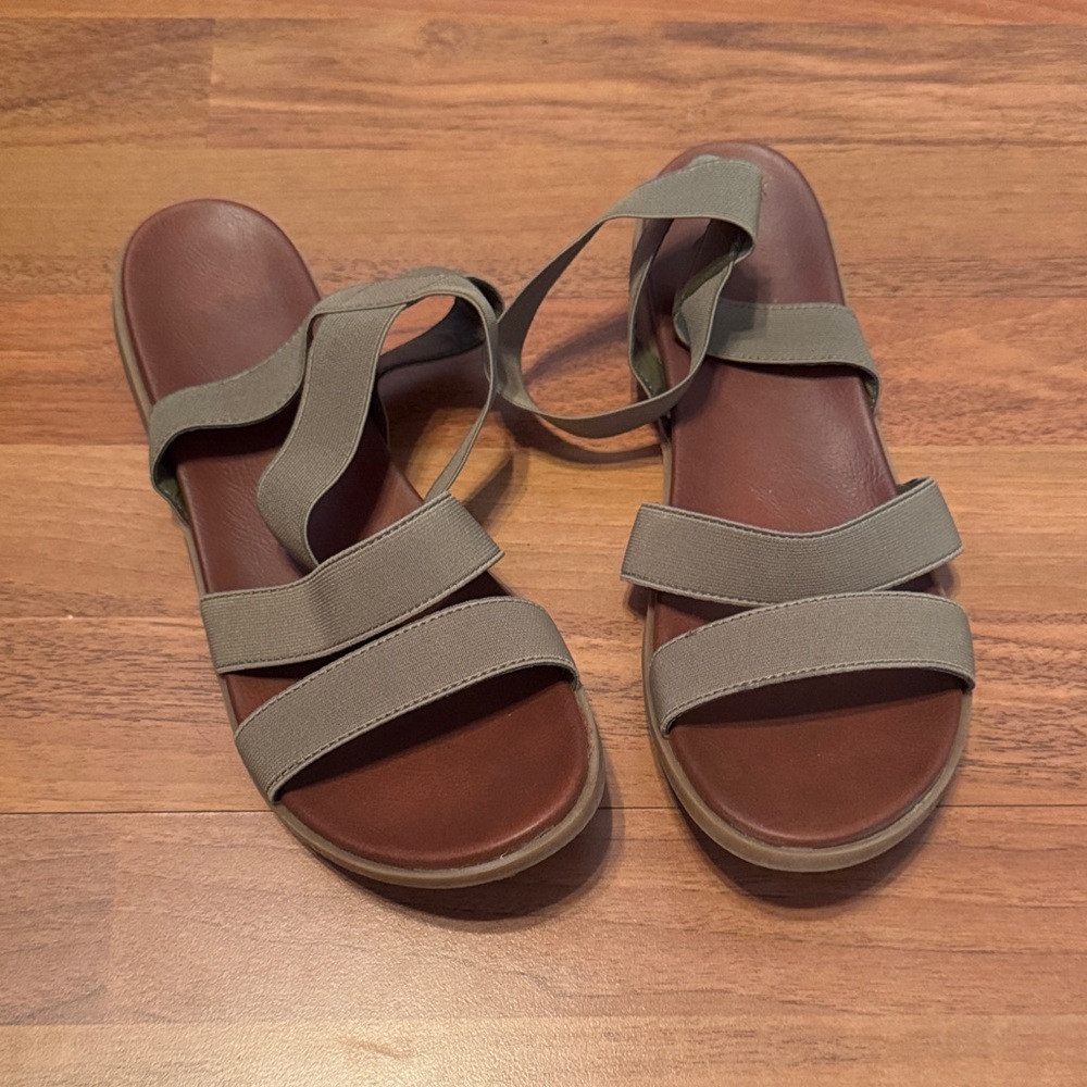 Stylish Women's Sandals in Brown and Gray